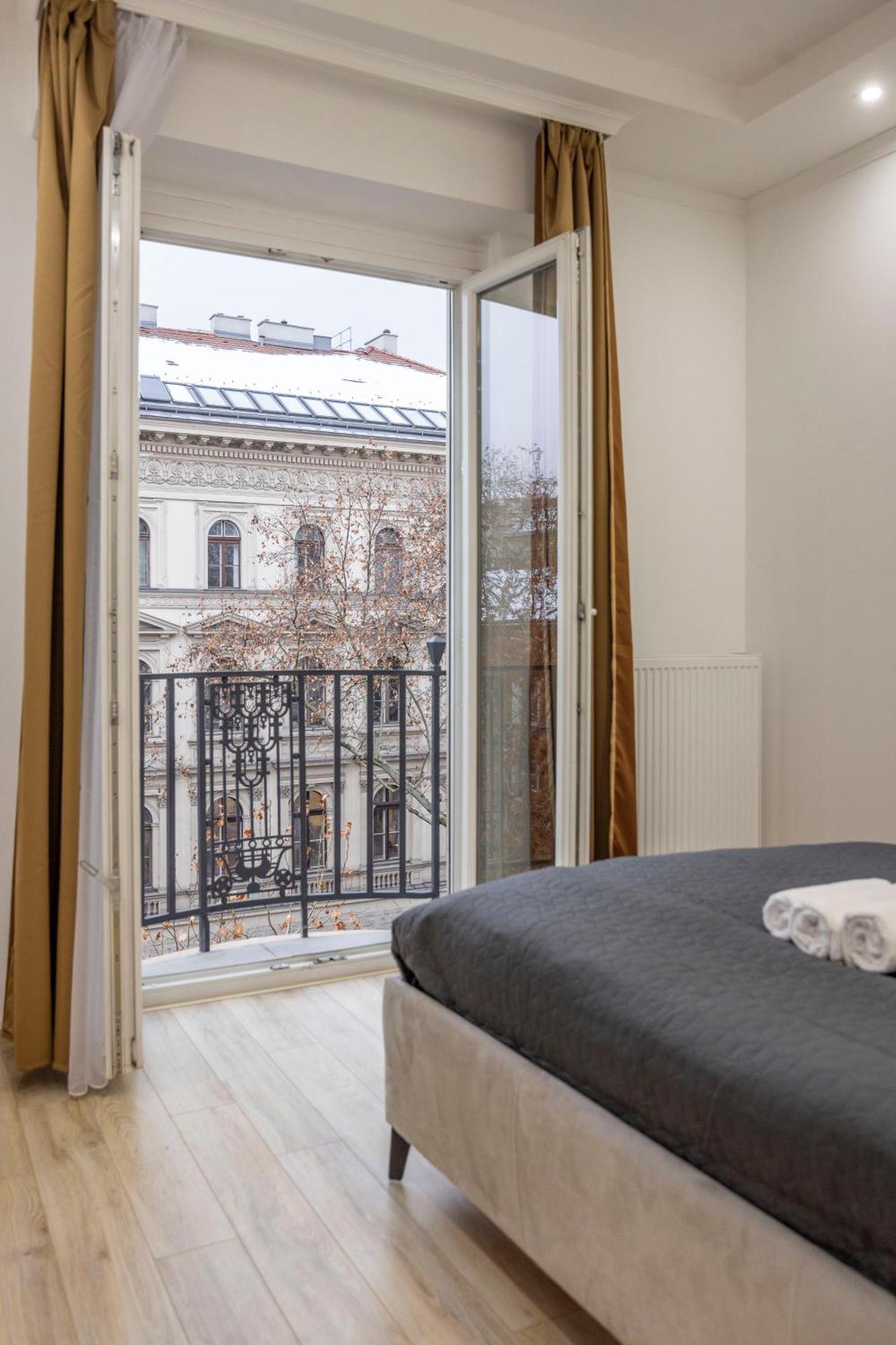 Apartamento Deluxe & Charm Next The Andrassy Fashion St *